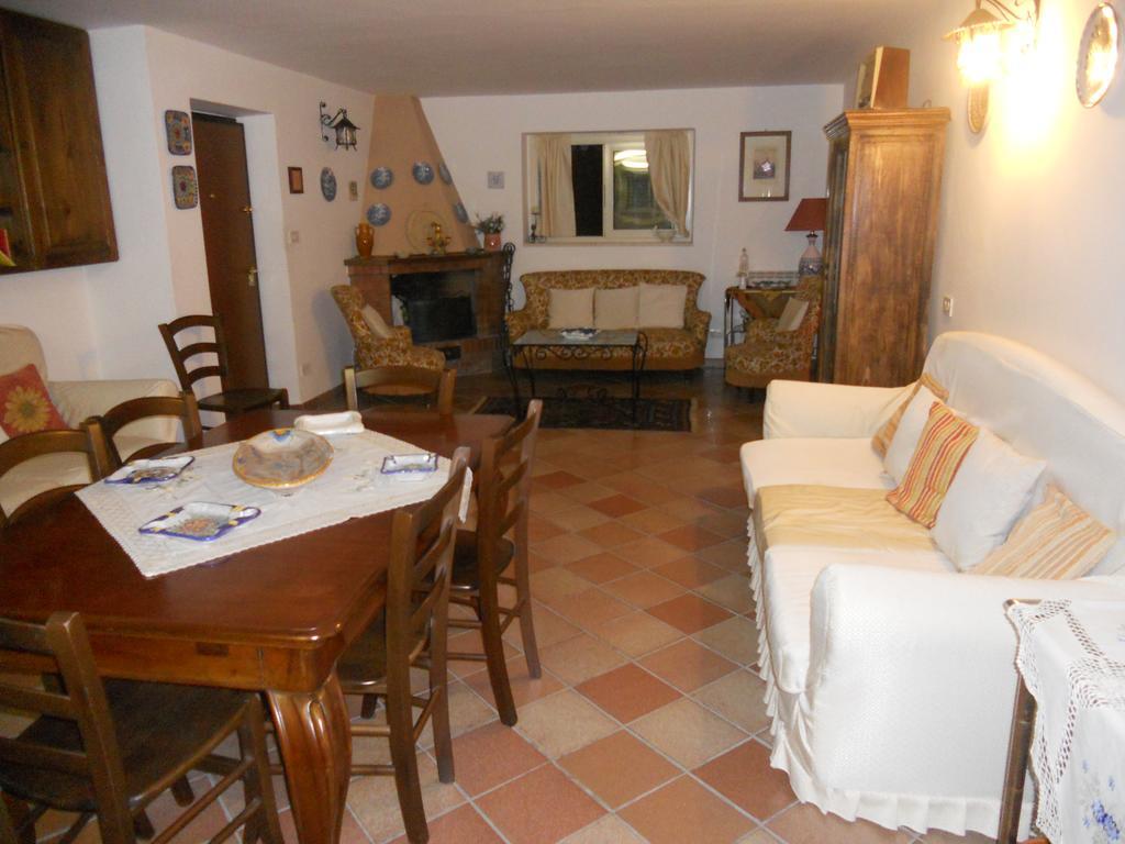 Villa Eleonora Formia Kültér fotó